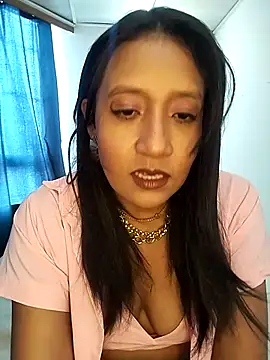 cami victoria online show from 10/03/25, 07:22