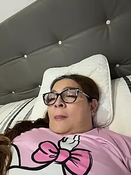 AntonellaAlondra4 online show from 05/13/26, 03:59