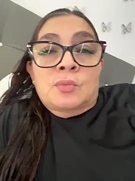 AntonellaAlondra4 online show from 05/22/26, 06:02