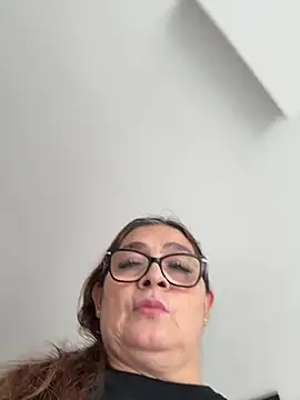 AntonellaAlondra4 online show from 05/26/26, 01:18