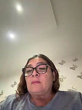 AntonellaAlondra4 online show from 05/29/26, 11:47