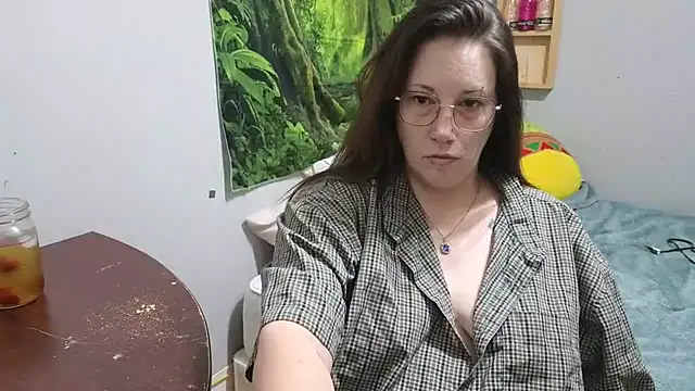 ThickGirlsDoItBetter online show from 01/11/25, 11:24