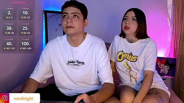 Snapshot of kitty_of_nighttt chatting on 09/20/25, 02:45 kitty of nighttt online show from 09/20/25, 02:45