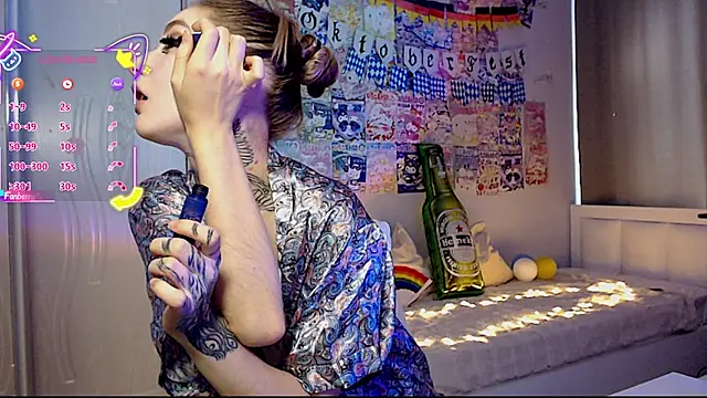 Milky way UwU online show from 10/04/25, 10:02