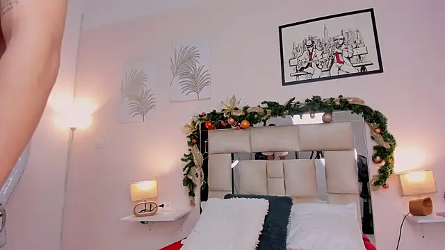 saraandstiven online show from 12/24/24, 05:16