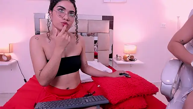 saraandstiven online show from 03/14/25, 09:14