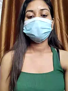 Snapshot of its_sophiaa chatting on 12/28/24, 03:59 its sophiaa online show from 12/28/24, 03:59