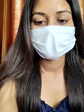 Snapshot of its_sophiaa chatting on 12/31/24, 10:04 its sophiaa online show from 12/31/24, 10:04