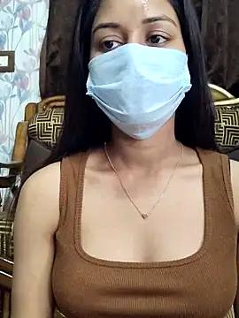 Snapshot of its_sophiaa chatting on 02/26/25, 01:08 its sophiaa online show from 02/26/25, 01:08