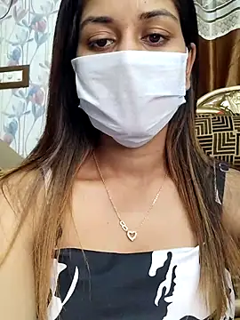 Snapshot of its_sophiaa chatting on 09/23/25, 10:18 its sophiaa online show from 09/23/25, 10:18