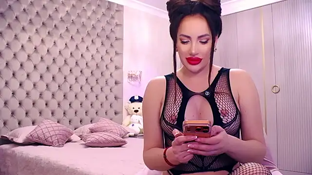 TianaPosh online show from 04/02/26, 08:50