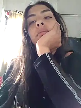 Snapshot of Alisson_420 chatting on 03/06/25, 05:43 Alisson 420 online show from 03/06/25, 05:43