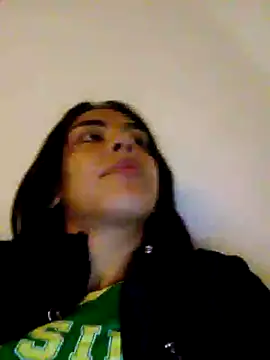 Snapshot of Alisson_420 chatting on 10/05/25, 06:12 Alisson 420 online show from 10/05/25, 06:12