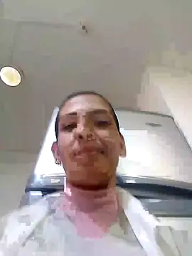 Snapshot of Alisson_420 chatting on 10/21/25, 08:09 Alisson 420 online show from 10/21/25, 08:09