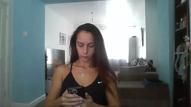 karlaolivia online show from 09/19/25, 09:22