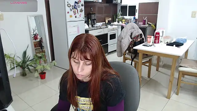 Snapshot of bunnylolaa4 chatting on 06/18/26, 10:36 bunnylolaa4 online show from 06/18/26, 10:36