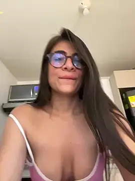 MariaIsabella8 online show from 03/22/25, 07:20