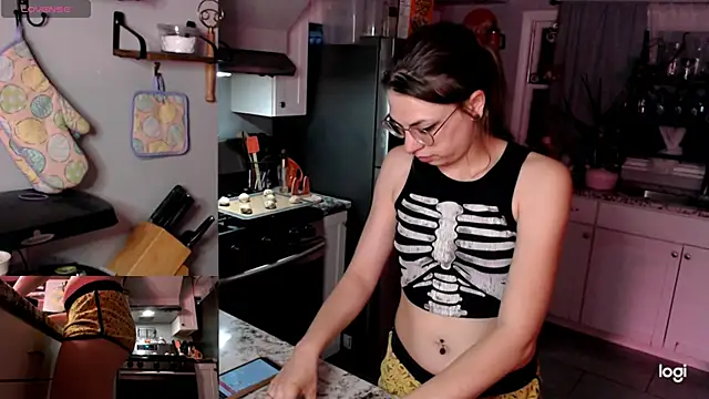 KSwonderland6 online show from 03/26/26, 05:02