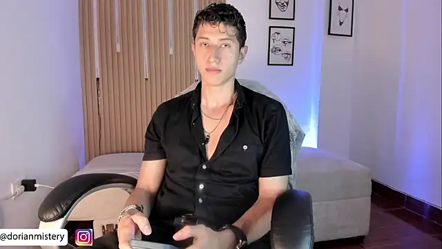 Dorianmistery2322  online show from 07/10/26, 04:20
