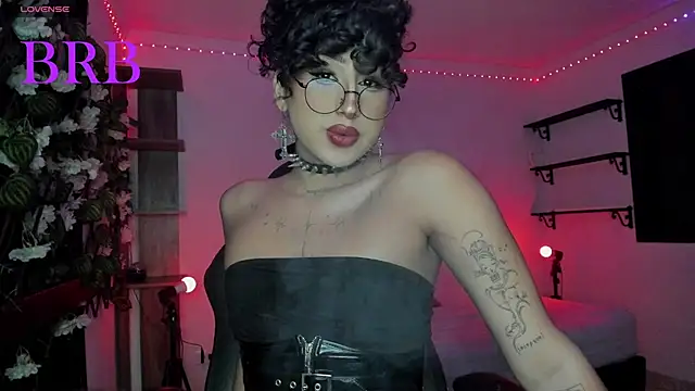 Snapshot of Heka_Prudence chatting on 07/28/26, 11:17 Heka Prudence online show from 07/28/26, 11:17