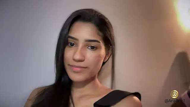 chiarabrielle00 online show from 05/01/26, 01:32