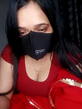 Snapshot of ZARINA_JACK chatting on 01/04/25, 10:24 ZARINA JACK online show from 01/04/25, 10:24