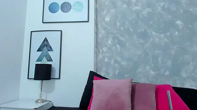 Snapshot of Mariia_Cooper1 chatting on 01/04/25, 08:59 Mariia Cooper1 online show from 01/04/25, 08:59