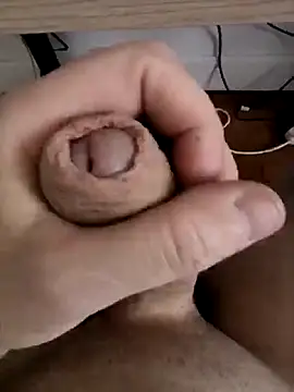lovedoggy03 online show from 06/08/26, 03:45