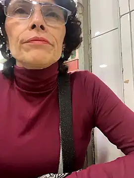 MireyaTorresGu online show from 11/22/25, 10:42