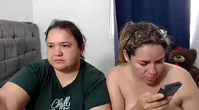Snapshot of dirtys_games_play chatting on 01/06/25, 01:19 dirtys games play online show from 01/06/25, 01:19