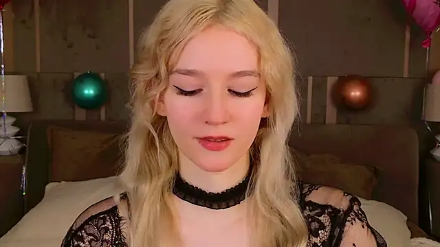 NaomiLoys online show from 02/15/25, 07:28