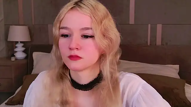 NaomiLoys online show from 03/07/25, 11:49