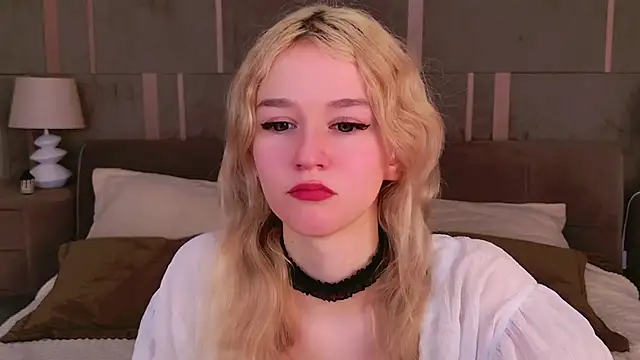 NaomiLoys online show from 03/08/25, 02:55