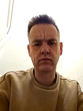 Hectorthyssen1 online show from 02/09/25, 06:26