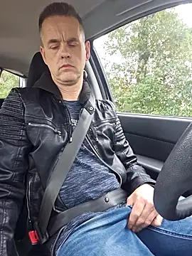 Hectorthyssen1 online show from 10/08/25, 02:36