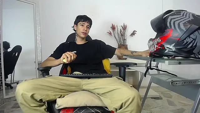 Zacktk7 online show from 01/20/25, 07:14