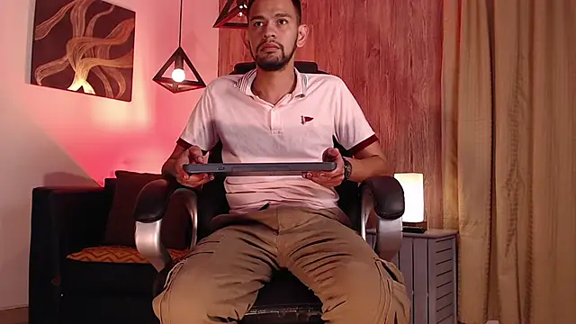 Bedobigcock online show from 01/01/25, 01:37