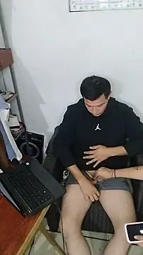 miketripi420 online show from 05/26/26, 05:47