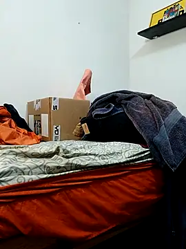 jhonyhot9292 online show from 10/04/25, 01:25