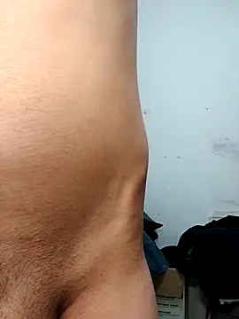 jhonyhot9292 online show from 12/15/25, 12:26