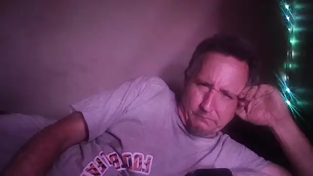 Snapshot of George48 chatting on 11/24/25, 05:18 George48 online show from 11/24/25, 05:18