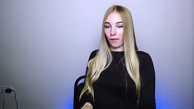 Queen ofLove online show from 11/06/25, 10:43