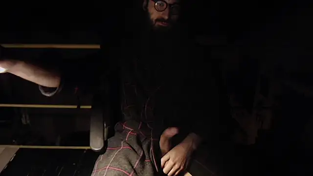 Snapshot of contemptumundi888 chatting on 02/16/25, 06:32 contemptumundi888 online show from 02/16/25, 06:32