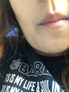 Snapshot of paulette_karim1 chatting on 12/18/24, 02:38 paulette karim1 online show from 12/18/24, 02:38