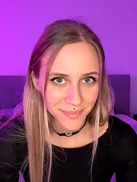 lunawolf21 online show from 12/01/24, 07:14