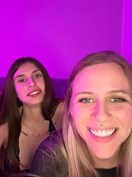 lunawolf21 online show from 12/26/24, 07:27