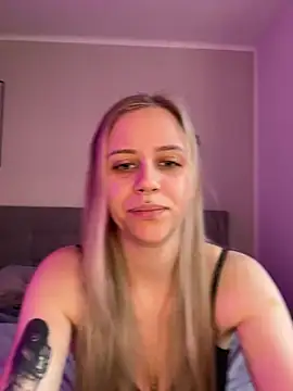 lunawolf21 online show from 01/20/25, 07:58