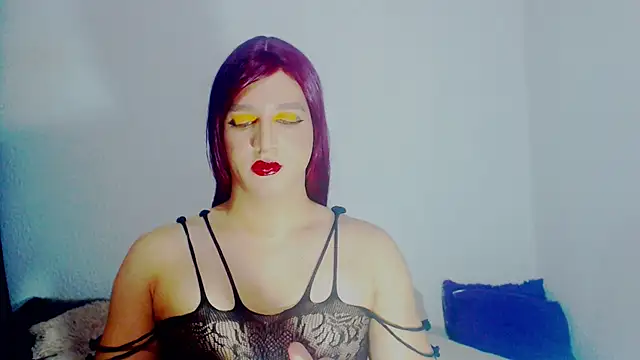 Snapshot of alexandrasexy32 chatting on 02/16/26, 01:13 alexandrasexy32 online show from 02/16/26, 01:13