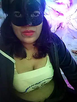 Inaya Mishra online show from 01/12/25, 06:16