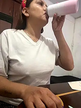 Snapshot of Keittly_ chatting on 12/04/24, 09:02 Keittly online show from 12/04/24, 09:02